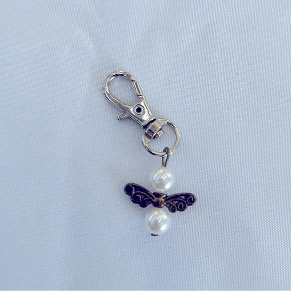 10 White Pearl Angel Charm Clips for Phone, Favors, Thank You - Picture 2 of 3